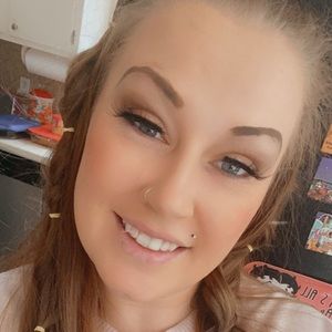 Meet your Posher, Jade